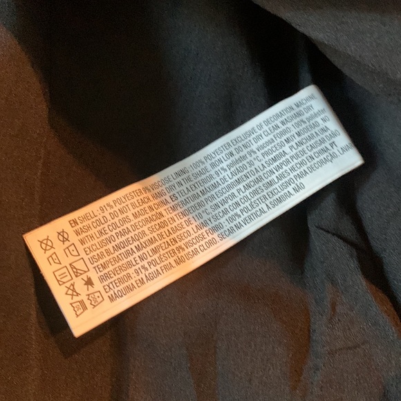 NWOT 90’s inspired Pleated Skirt - Picture 6 of 7